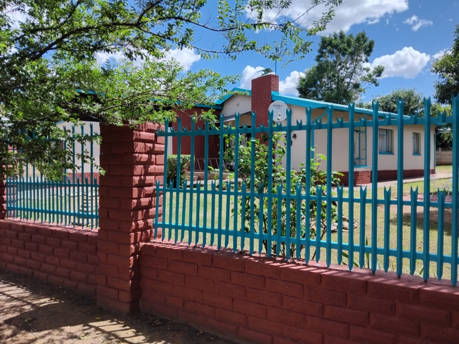 3 Bedroom Property for Sale in Aliwal North Eastern Cape